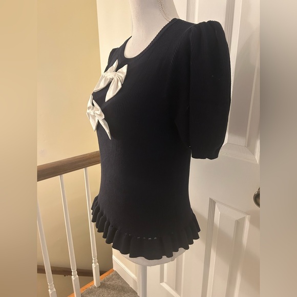 Voy Knit Top with Bow Embellishment NWOT! - Picture 9 of 12